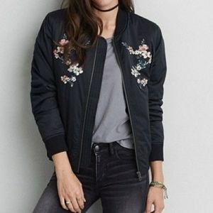 American Eagle black bomber jacket Size Small